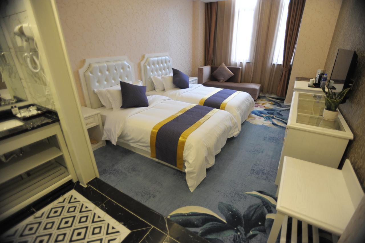 Ramada Encore Shanghai Pudong Exterior photo